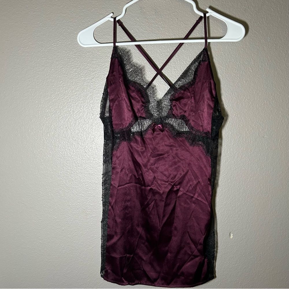 NEW Victoria’s Secret lace trim satin babydoll slip dress women’s size medium
